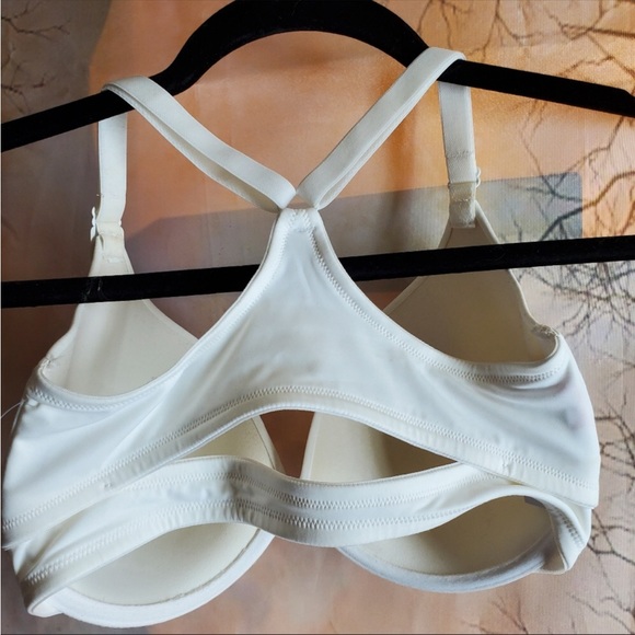 NWT La Senza Front Close Bra - Picture 2 of 3